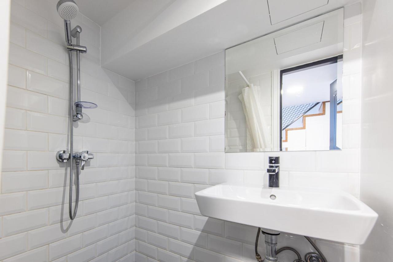 Urban Two-Level Apartments 13 ทาลลินน์ ภายนอก รูปภาพ